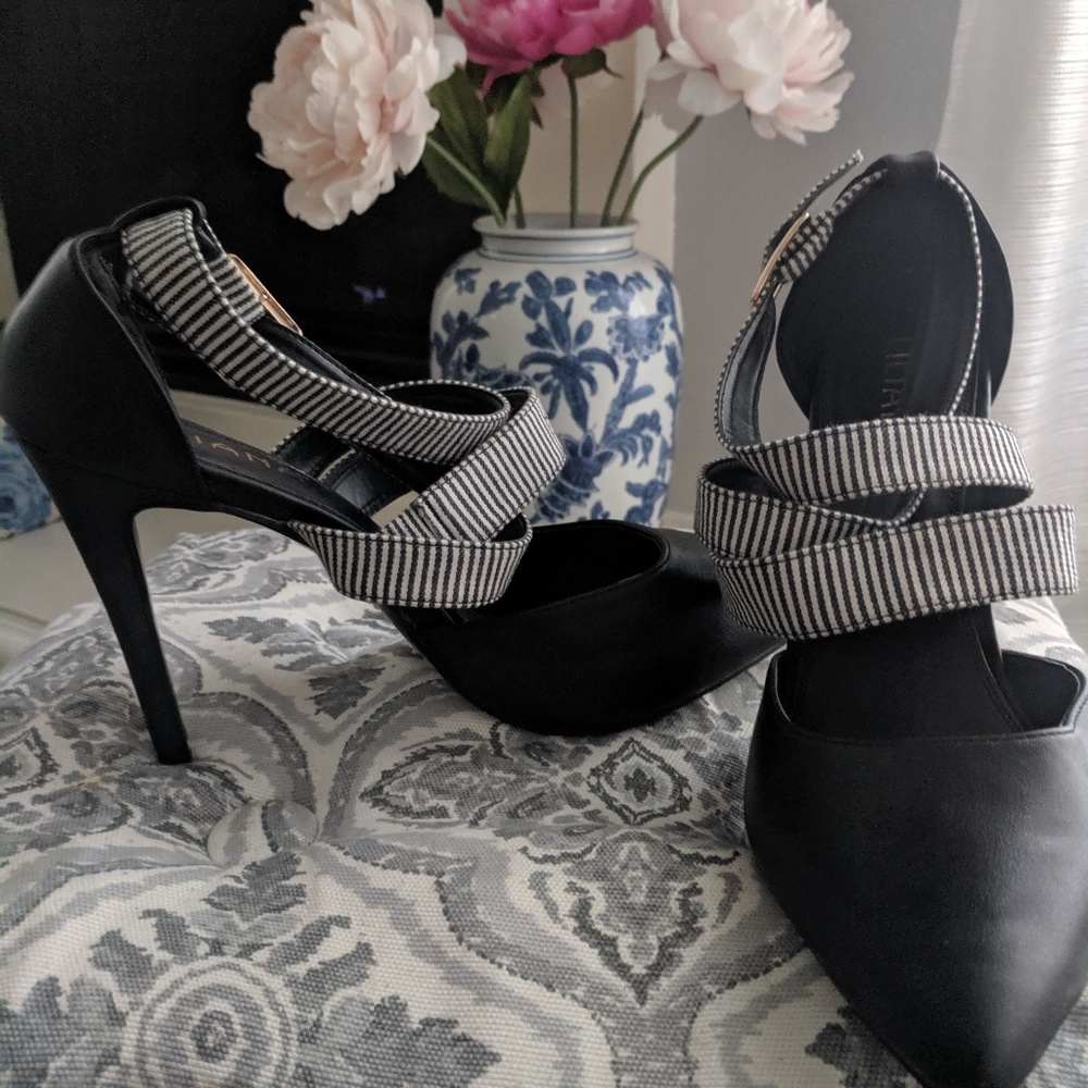 Liliana Striped Strappy Black Leather Pumps